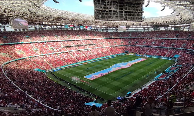 普尔正式申请加盟湖人！喊话东契奇一起冲冠，雷迪克打造新版五小.